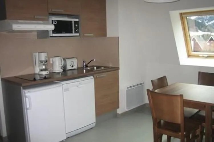 Apartment With Shuttle Bus To The Ski Lift Gresse-en-Vercors France
