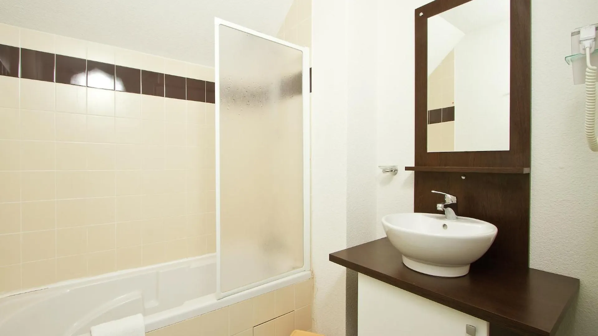 Apartment With Shuttle Bus To The Ski Lift Gresse-en-Vercors
