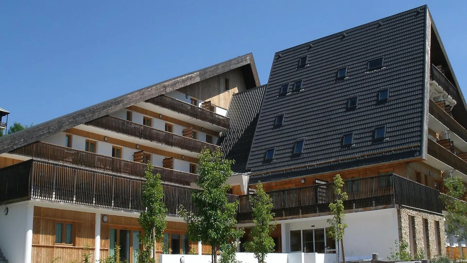 Apartment With Shuttle Bus To The Ski Lift Gresse-en-Vercors